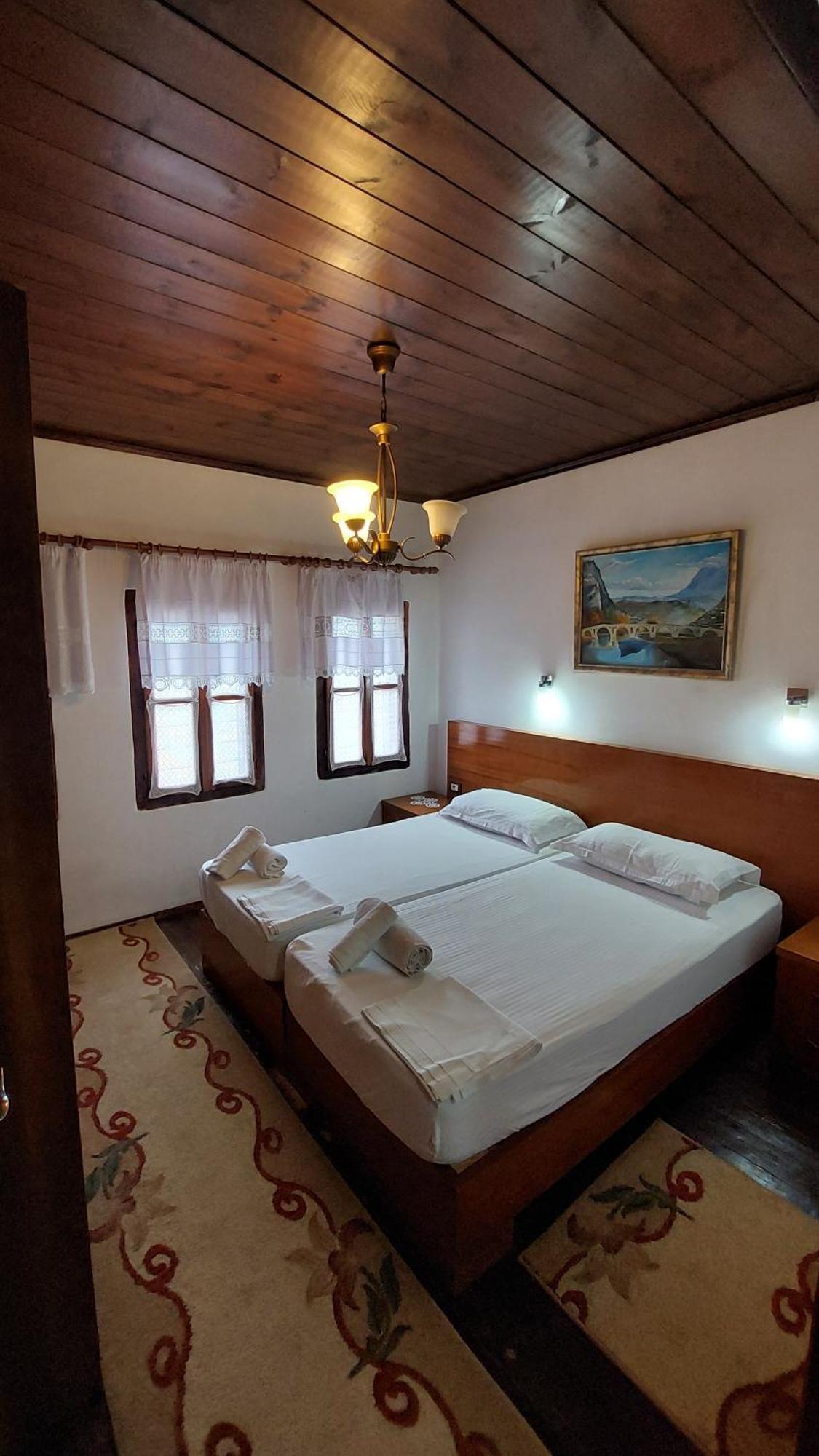 Hotel Old Town Hava Baci Berat Esterno foto