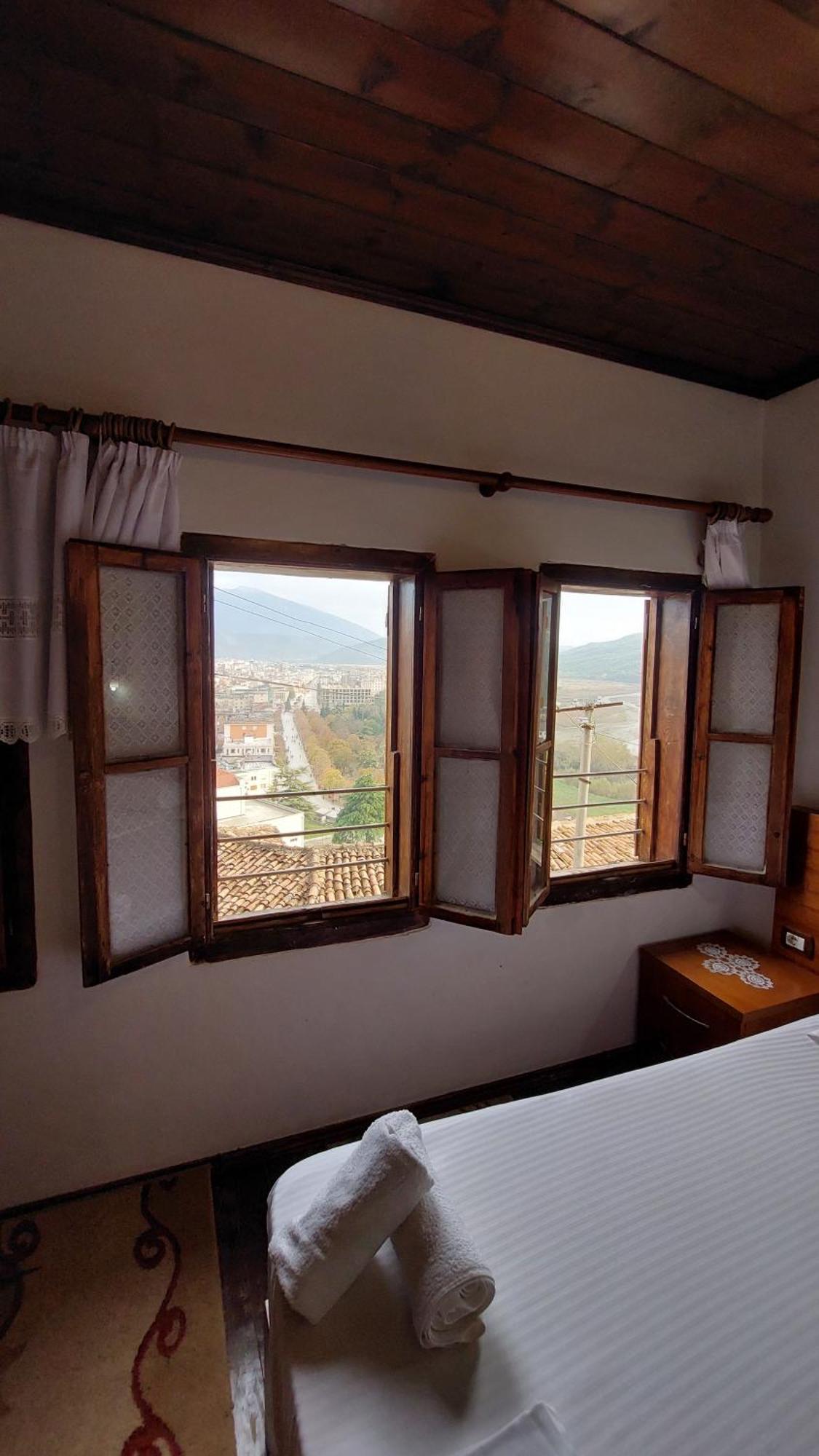 Hotel Old Town Hava Baci Berat Esterno foto