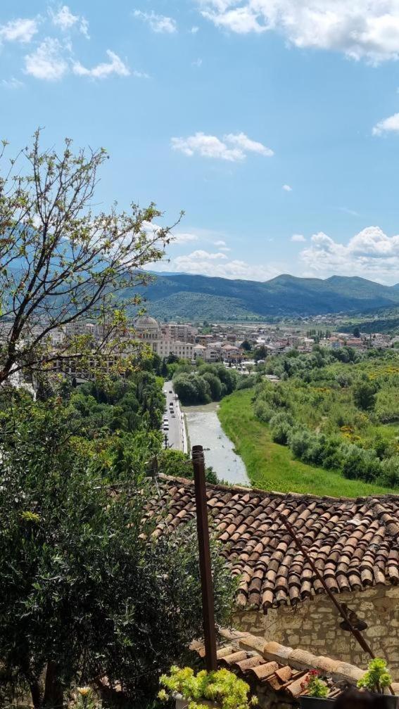 Hotel Old Town Hava Baci Berat Esterno foto